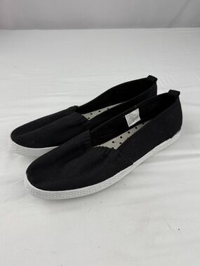 Casual Cool Black Slip-On Canvas Flats for Women